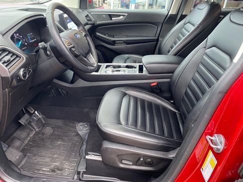 Used 2024 Ford Edge SEL w/ Convenience Package image 9