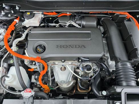 Used 2025 Honda CR-V Sport image 10