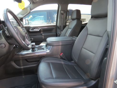 Used 2025 Chevrolet Silverado 1500 LTZ w/ Technology Package AWD/4WD image 13