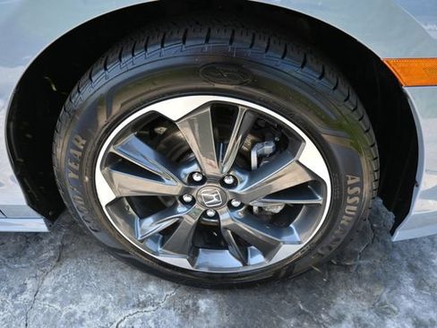 Used 2023 Honda Odyssey Elite image 11