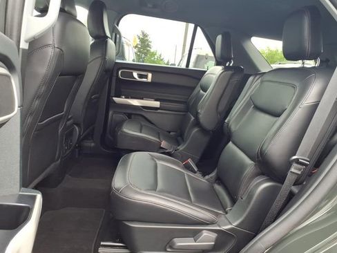 Certified 2023 Ford Explorer XLT w/ Equipment Group 202A AWD/4WD image 9