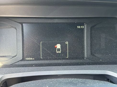 Certified 2025 Toyota Tacoma SR image 10