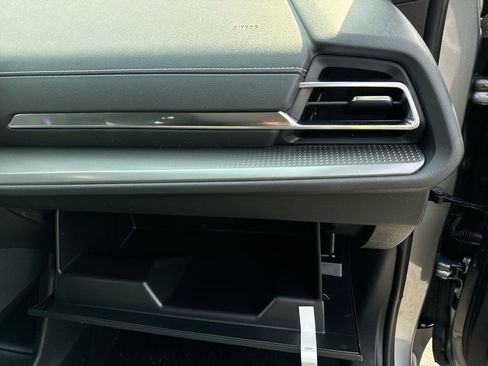New 2026 Chevrolet Traverse LT FWD image 36