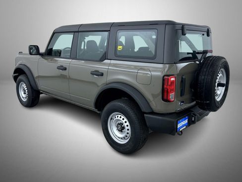 New 2025 Ford Bronco 4-Door image 7