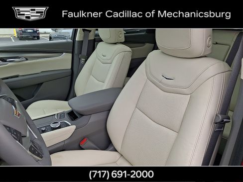 New 2026 Cadillac XT5 Premium Luxury AWD/4WD image 17