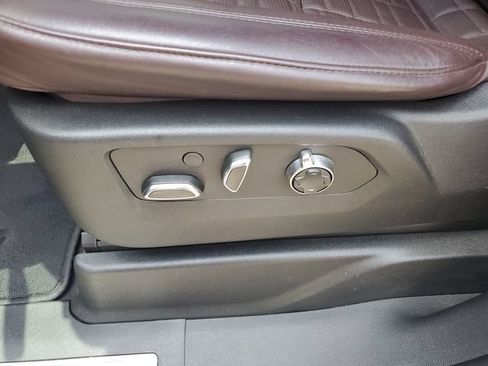 Used 2023 Cadillac Escalade V AWD/4WD image 7