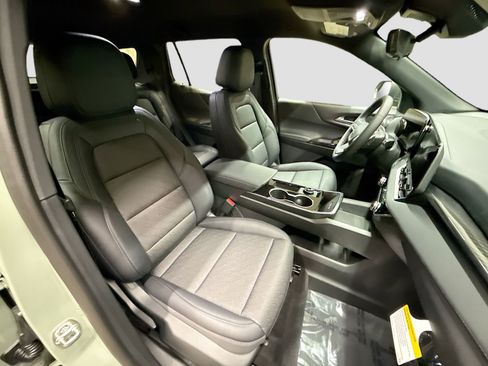 New 2026 Chevrolet Equinox LT w/ Convenience Package II image 31