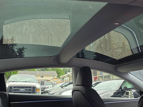 Used 2025 Tesla Model 3 Long Range RWD image 15