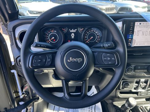 New 2026 Jeep Gladiator Sport image 18