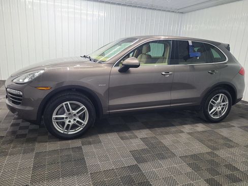 Used 2013 Porsche Cayenne Diesel AWD/4WD image 8