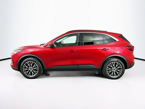 Used 2023 Ford Escape SE w/ Class II Trailer Tow Package image 4