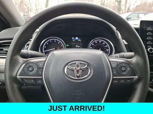 Used 2021 Toyota Camry LE w/ Convenience Package image 18