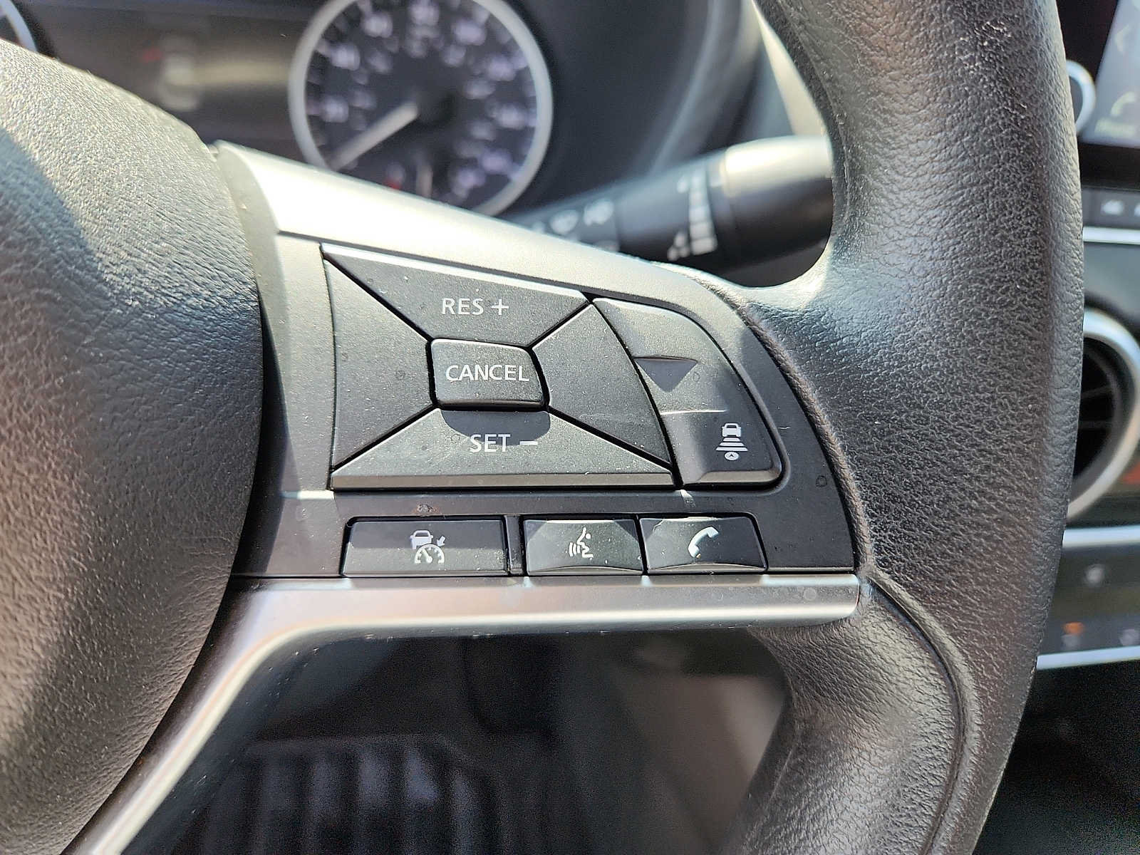 Used 2023 Nissan Sentra SV FWD image 22