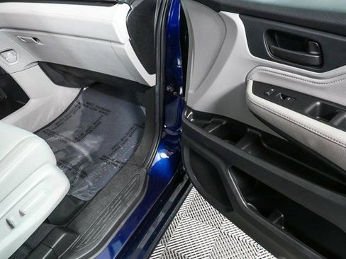Used 2019 Honda Odyssey Touring image 24