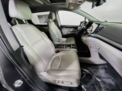 Used 2023 Honda Odyssey Touring image 31