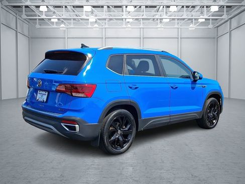 Certified 2023 Volkswagen Taos SE w/ Black Wheel Package AWD/4WD image 6