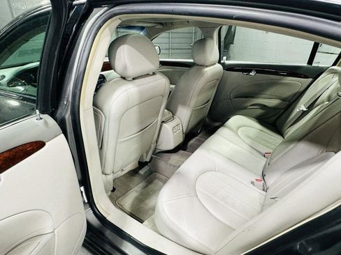 Used 2006 Buick Lucerne CXL w/ Luxury Package FWD image 27