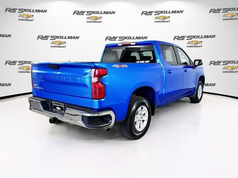 Used 2025 Chevrolet Silverado 1500 LT AWD/4WD image 7
