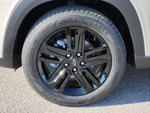 New 2026 Chevrolet Trax ACTIV w/ Sunroof Package image 13