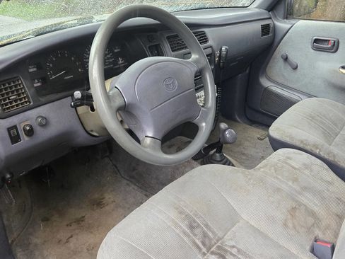 Used 1997 Toyota T100 DX image 3