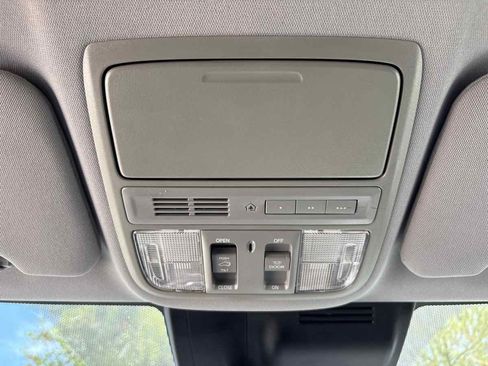 Used 2021 Honda CR-V Touring image 26