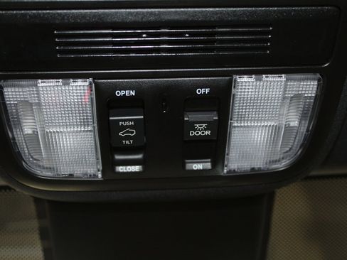 Certified 2024 Honda Odyssey Sport image 41