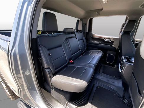 Used 2023 GMC Sierra 1500 SLT RWD image 20