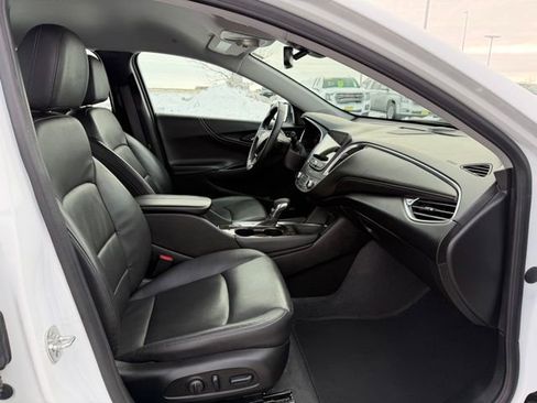 Used 2024 Chevrolet Malibu LT image 17