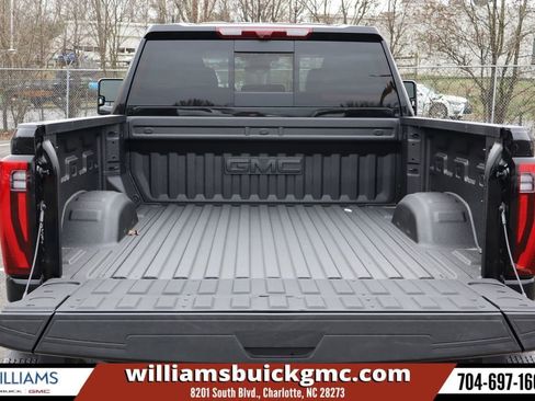 New 2026 GMC Sierra 2500 Denali w/ Denali Reserve Package AWD/4WD image 8