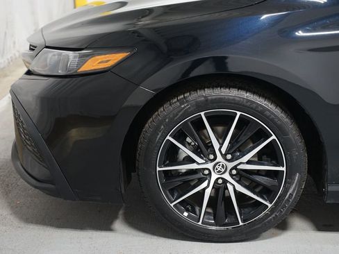 Certified 2024 Toyota Camry SE image 5