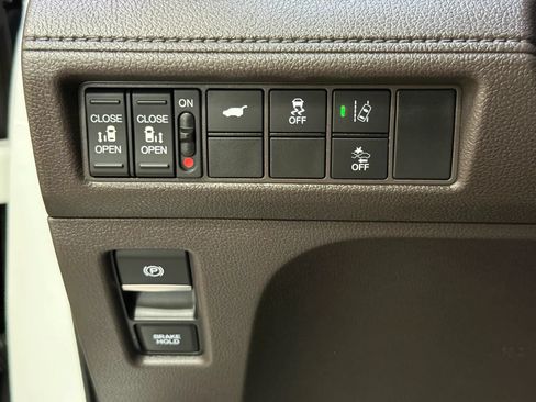 Used 2020 Honda Odyssey EX-L image 17
