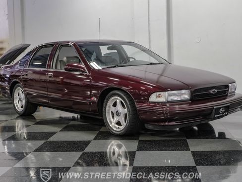Used 1996 Chevrolet Impala SS RWD image 16