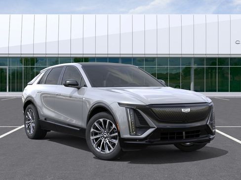 New 2027 Cadillac Lyriq Sport RWD image 7