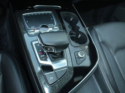 Used 2019 Audi Q7 3.0T Prestige image 16