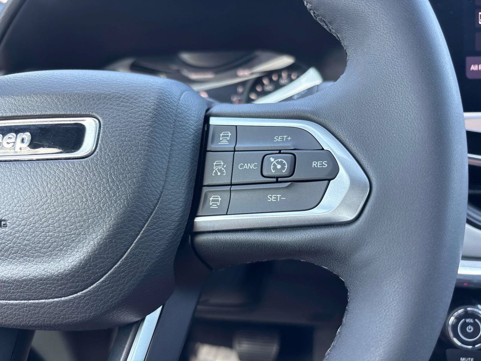 Certified 2024 Jeep Compass Limited AWD/4WD image 20