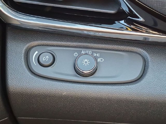 New 2026 Buick Envista Sport Touring w/ Convenience I Package FWD image 17