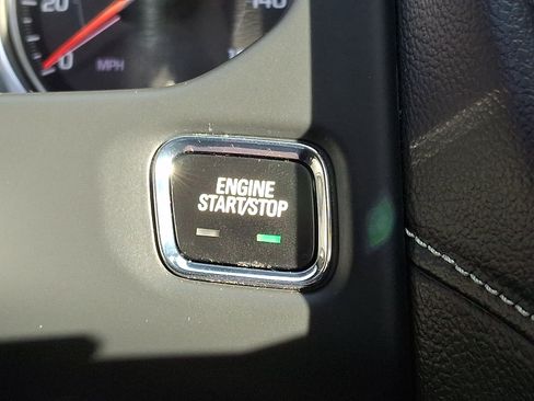 Used 2023 GMC Acadia SLT w/ LPO, Floor Liner Package FWD image 24