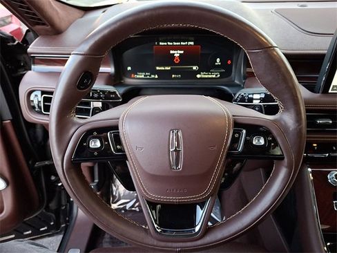Used 2023 Lincoln Aviator Black Label w/ Jet Package image 22