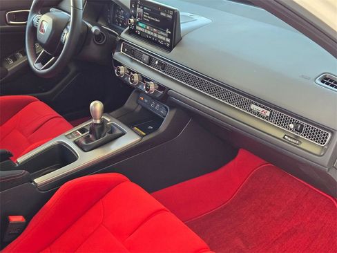 Used 2024 Honda Civic Type R image 25