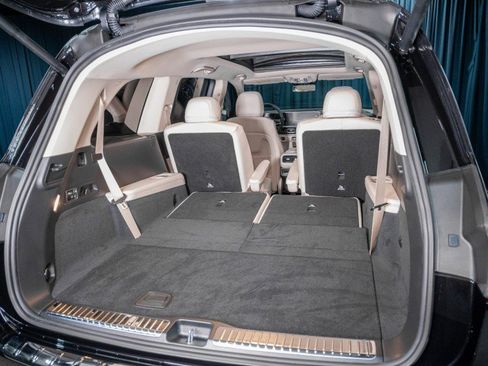 Certified 2026 Mercedes-Benz GLS 450 4MATIC image 8
