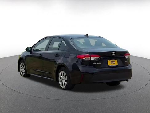 Used 2025 Toyota Corolla LE FWD image 10