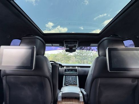 Used 2018 Land Rover Range Rover Supercharged image 35