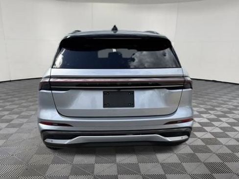 Used 2025 Lincoln Nautilus Black Label w/ Jet Appearance Package AWD/4WD image 4
