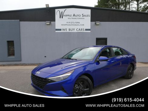 Used 2023 Hyundai Elantra SEL FWD image 1