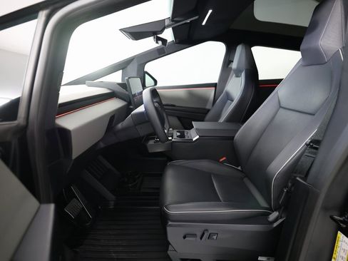 Used 2025 Tesla Cybertruck AWD Crew Cab image 17