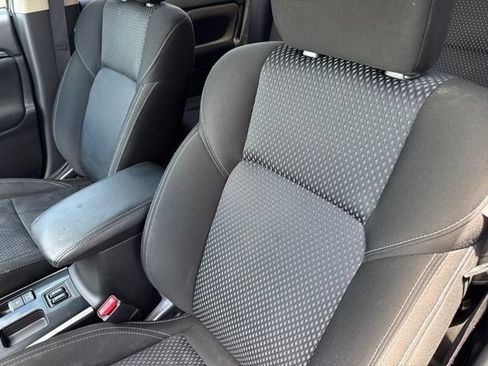 Used 2019 Mitsubishi Outlander ES FWD image 11