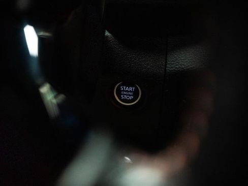 Used 2024 Nissan Frontier PRO-4X w/ Off-Road Protection Package image 18