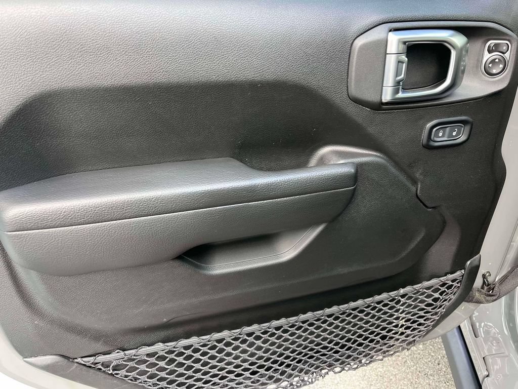 Used 2022 Jeep Gladiator Sport AWD/4WD image 23