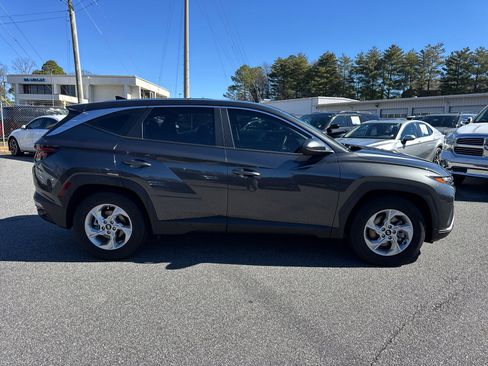 Certified 2023 Hyundai Tucson SE image 4