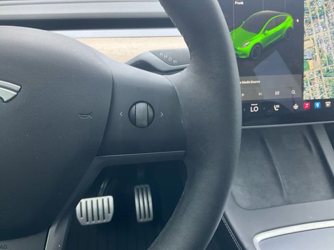 Used 2022 Tesla Model Y Performance AWD/4WD image 18